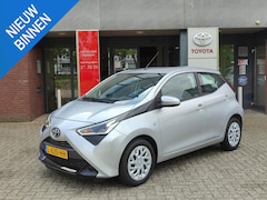 Toyota Aygo - 1.0 VVT-i X-PLAY AUTOMAAT AIRCO APPLE/ANDROID CAMERA EL-RAMEN/SPIEGELS NL-AUTO 1E-EIG