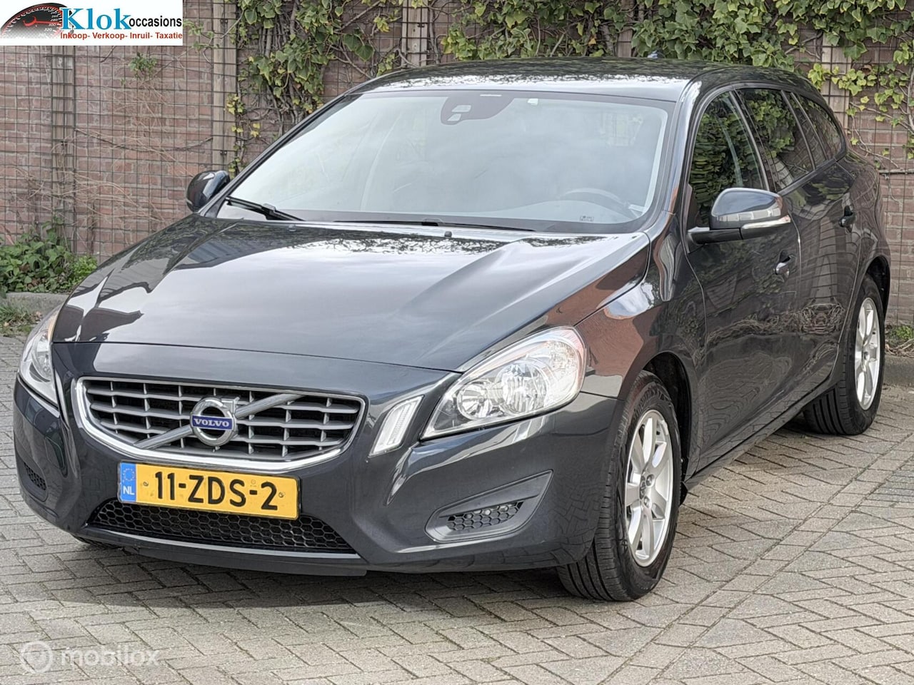 Volvo V60 - 1.6 T3 Kinetic NAP Automaat Navi Cruise Clima - AutoWereld.nl