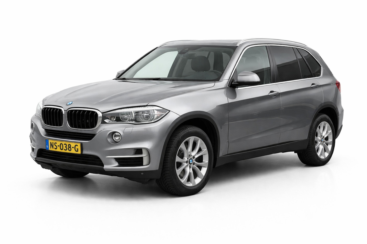 BMW X5 - xDrive30d High Executive Pano Trekhaak - AutoWereld.nl
