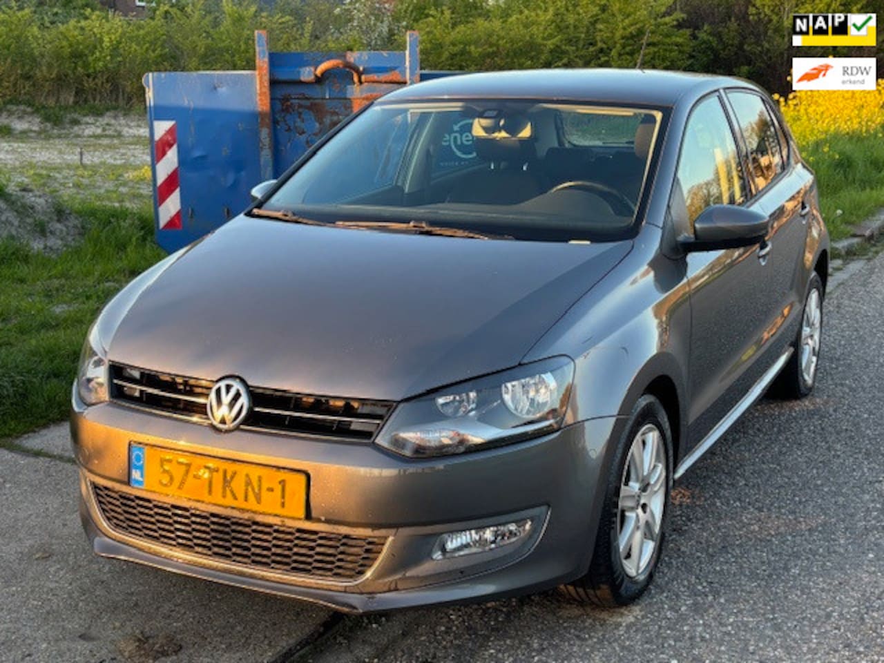 Volkswagen Polo - 1.2 TSI BlueMotion Highline 5-Drs ECC Audio-CD/MP3 Electric pakket LMV 15" ESP TCS Cruise - AutoWereld.nl