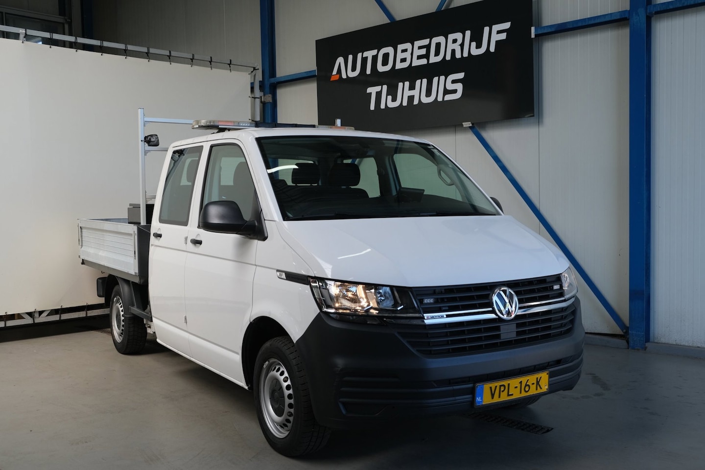 Volkswagen Transporter - 2.0 TDI L2H1 4-Motion DC 30 2.0 TDI 150 pk L2H1 4-Motion DC 30 Pick-Up - AutoWereld.nl