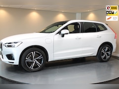 Volvo XC60 - 2.0 T8 Twin Engine AWD R-Design *392Pk* Pano|Elektr.Trekhaak|Carplay|Alcantara