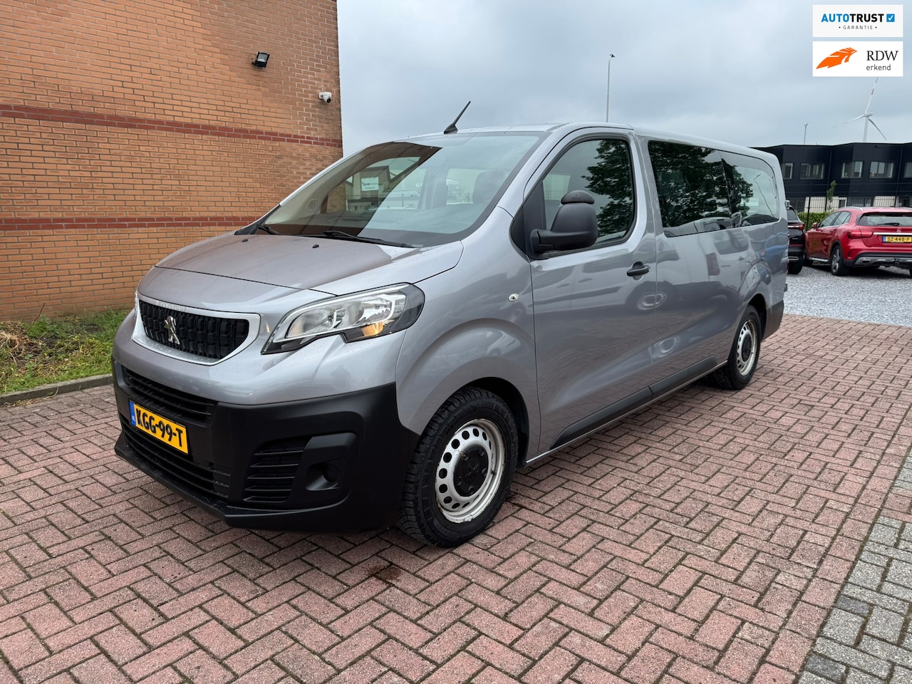 Peugeot Traveller - 1.5 BlueHDi 120 Business Long S&S L3H1, Marge, 8 Persoons, Apple Carplay, Euro 6, PDC, - AutoWereld.nl