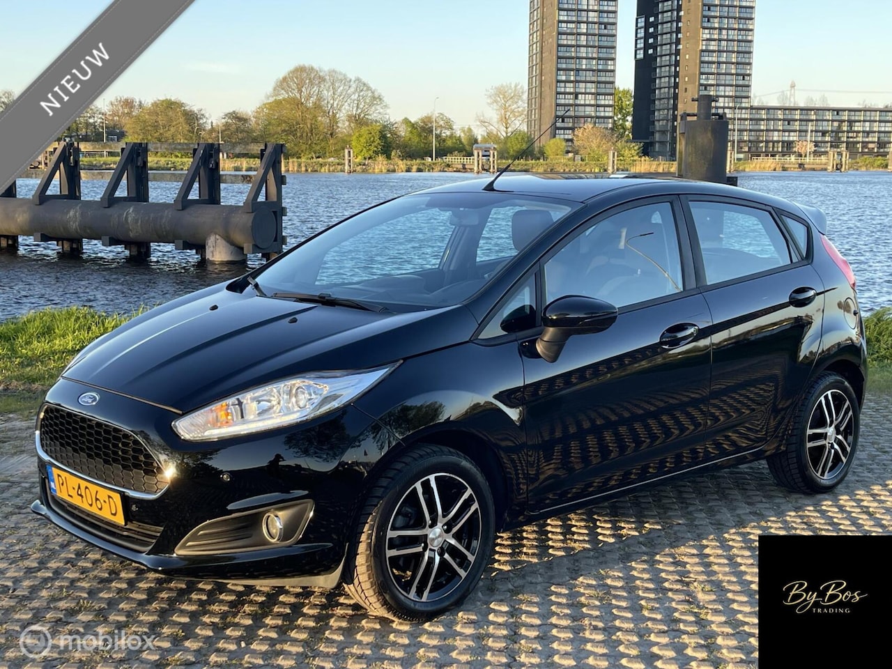 Ford Fiesta - 1.0 Style Ultimate Led Navi Airco Cruise PDC Trekh. - AutoWereld.nl