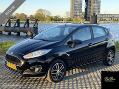 Ford Fiesta - 1.0 Style Ultimate Led Navi Airco Cruise PDC Trekh