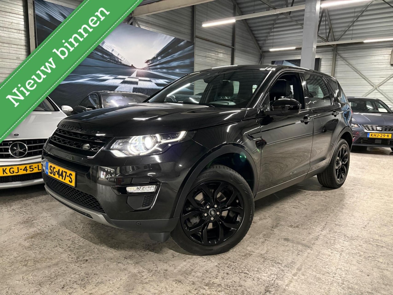 Land Rover Discovery Sport - 2.0 TD4 Urban Series SE Dynamic | Trekhaak | Leder | Pano - AutoWereld.nl