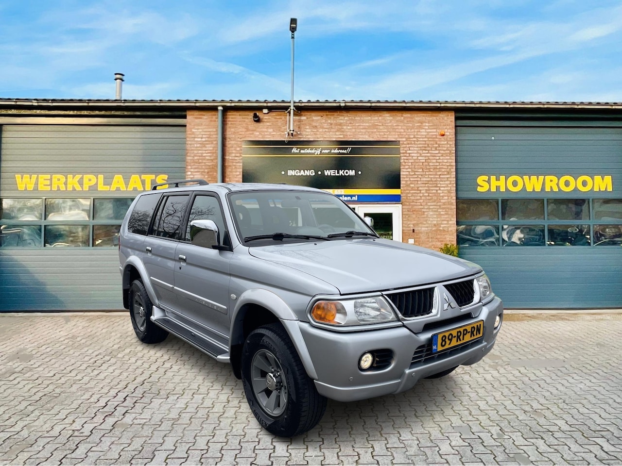 Mitsubishi Pajero Sport - 3.0 V6 Intense *14 jaar Eig !*2800KG* - AutoWereld.nl