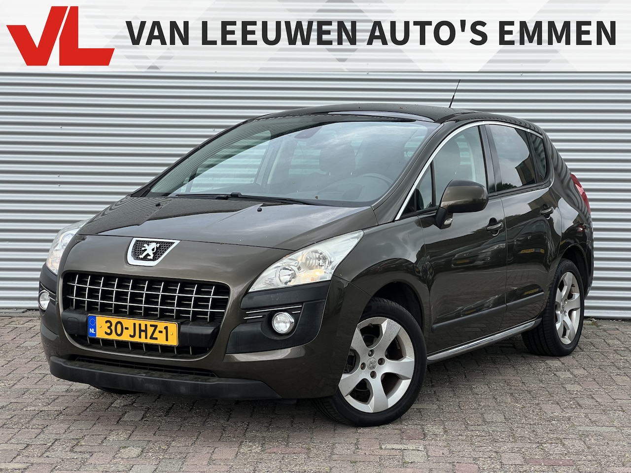 Peugeot 3008 - 1.6 VTi Première | Trekhaak | Panoramadak | climate control | Nieuw binnen! - AutoWereld.nl
