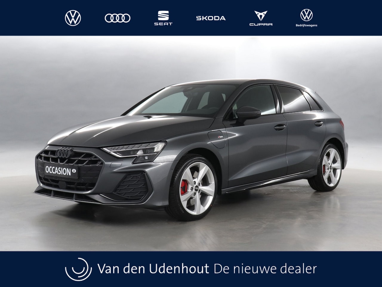 Audi A3 Sportback - 45 TFSI e S edition Competition / Navigatie / Stoelverwarming / Camera - AutoWereld.nl