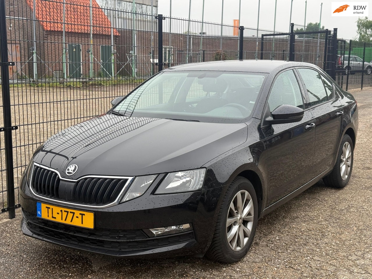 Skoda Octavia - 1.0 TSI Greentech Ambition AUTOMAAT! - AutoWereld.nl
