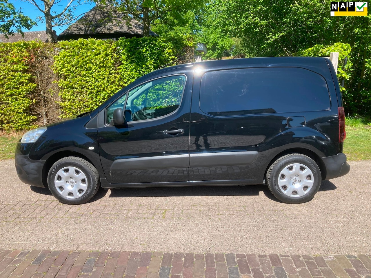 Peugeot Partner - 120 1.6 HDI L1 XT Profit + TREKHAAK, AIRCO, CC, - AutoWereld.nl
