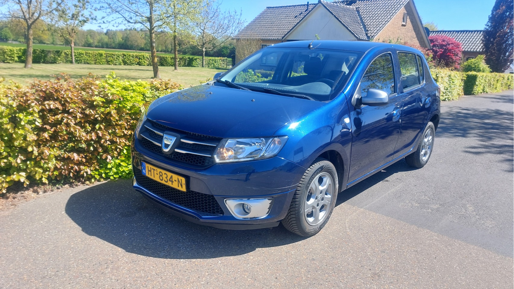 Dacia Sandero - 0.9 TCe 10th Anniversary AIRCO BJ 2016 - AutoWereld.nl