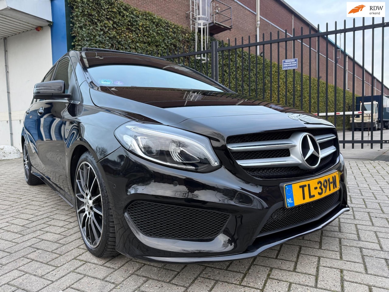 Mercedes-Benz B-klasse - 180_AUTOMAAT_AIRCO_46866 KM !!! NETTE AUTO - AutoWereld.nl