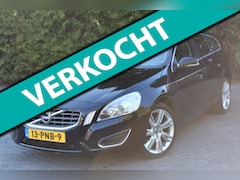Volvo V60 - 2.0 D3 Summum 160PK Automaat | Trekhaak | Navigatie | Climate Control | Lederen Bekleding
