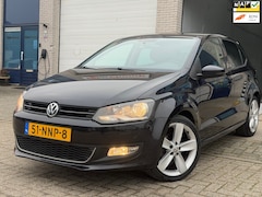 Volkswagen Polo - 1.2 TSI Highline/ AUTOMAAT/ 5drs/ nap/ 3e EIG/ gorde onderhoud / 1jaar apk/ volle opties