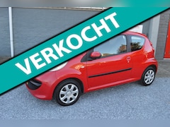 Peugeot 107 - 1.0-12V XS Airco 5Drs Stuurbekrachtiging Jaar Garantie