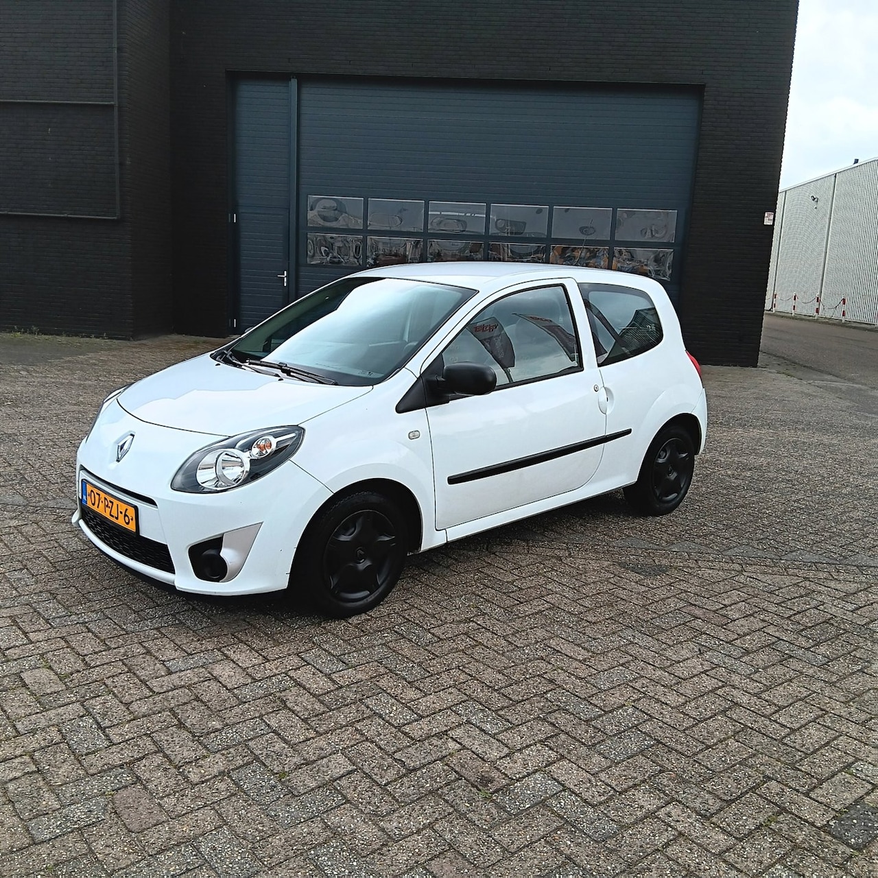 Renault Twingo - 1.2-16V Authentique 1.2-16V Authentique - AutoWereld.nl