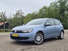 Volkswagen Golf - 1.4 Trendline