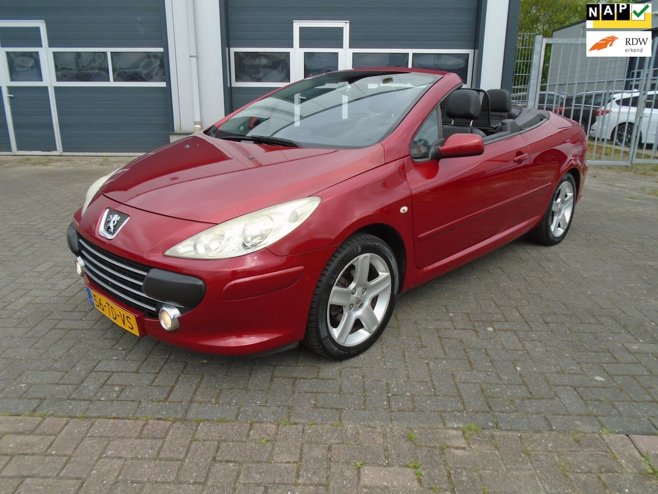 Peugeot 307 CC - 2.0-16V LEER STOELVERWARMING ZEER NETTE CABRIO!! - AutoWereld.nl
