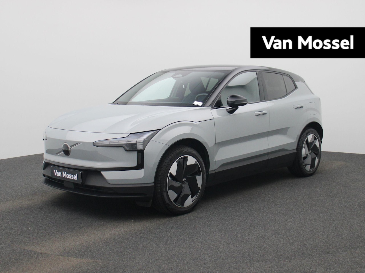 Volvo EX30 - Twin Motor Performance Plus 75kw | VERWACHT | NAVIGATIE | HARMAN KARDON | CAMERA | STOEL-S - AutoWereld.nl