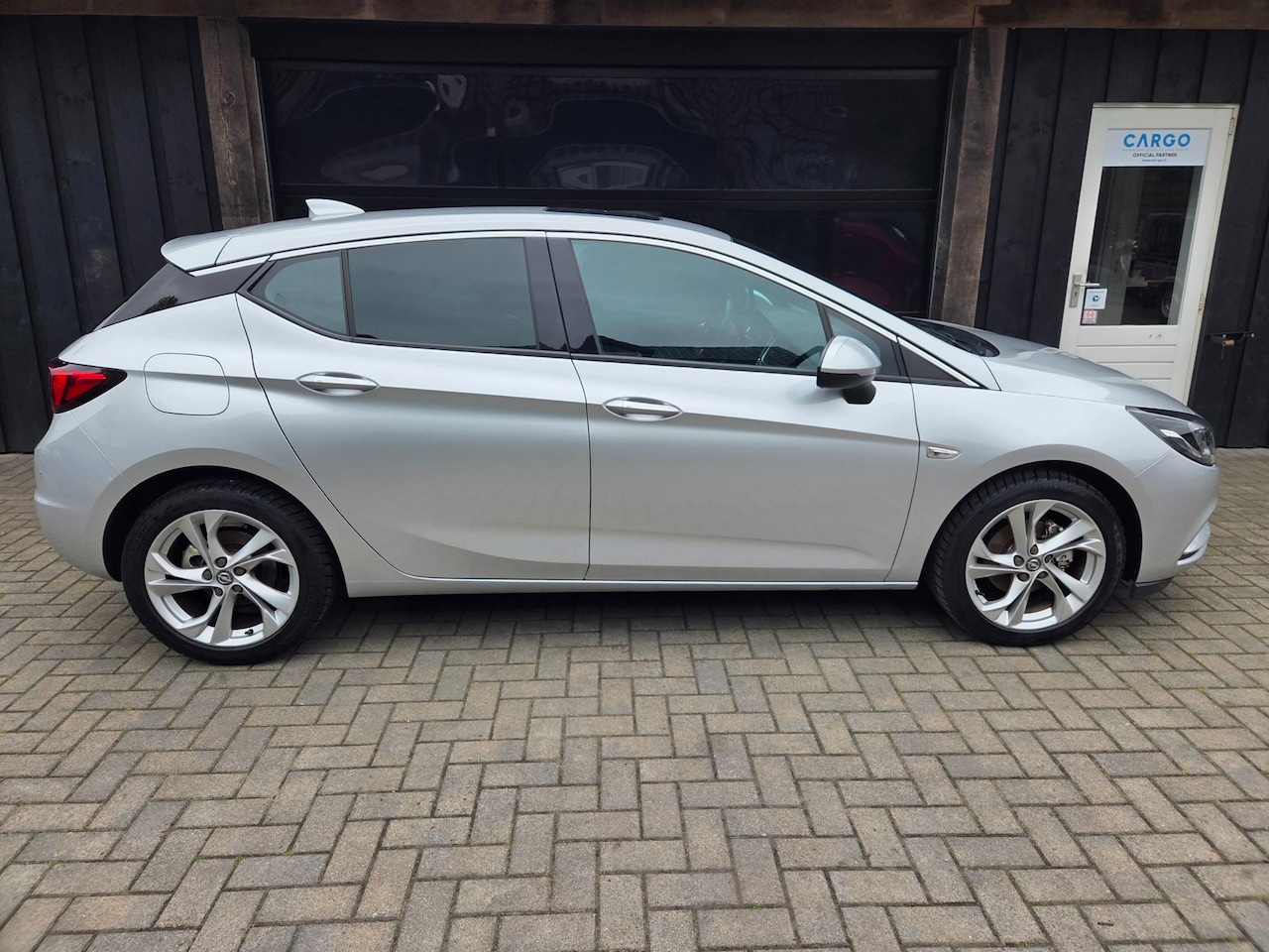 Opel Astra - 1.0 Innovation
