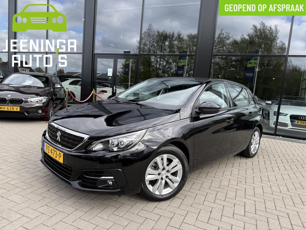Peugeot 308 - 1.2 PureTech Blue Lease Executive|Pano|Navi|Clima - AutoWereld.nl
