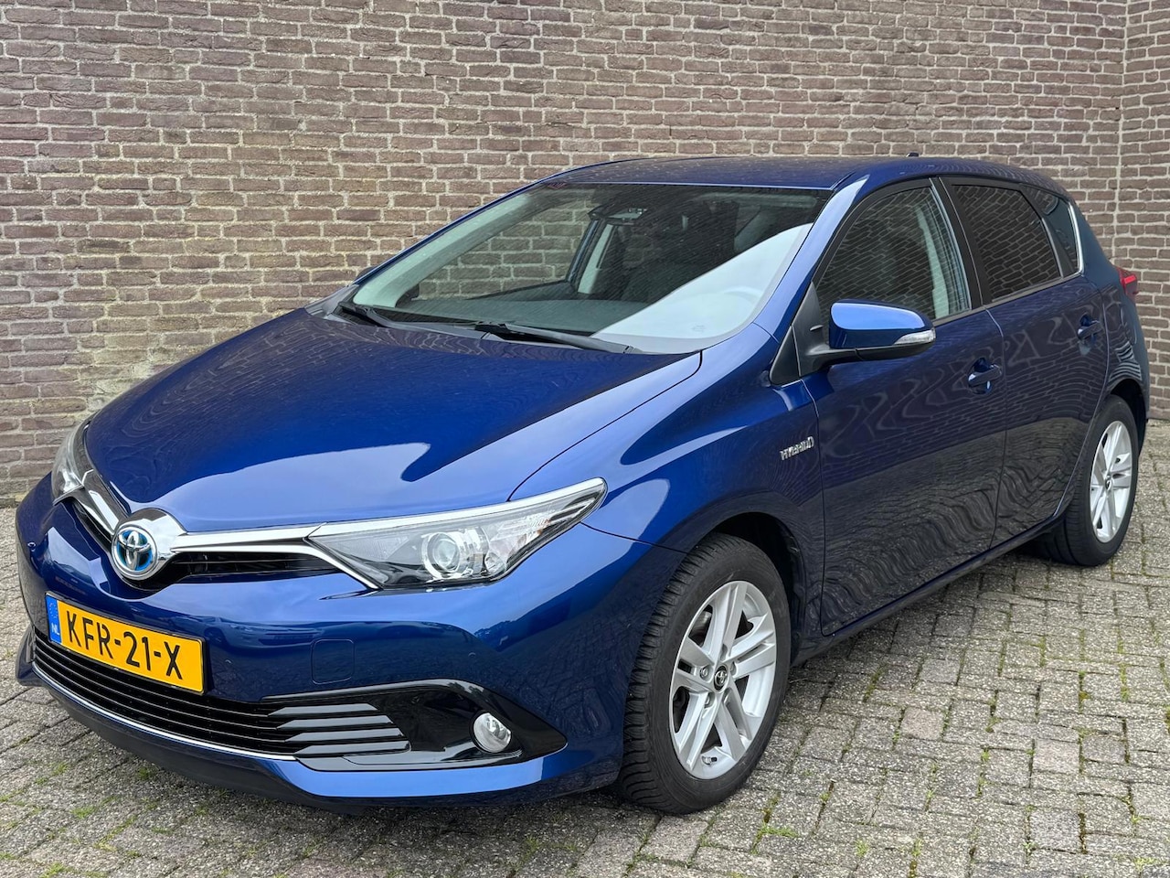 Toyota Auris - 1.8 Hybrid Dynamic Navi Camera Parkeersens. Cruise-Control Lane-Assist - AutoWereld.nl
