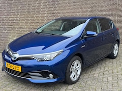 Toyota Auris - 1.8 Hybrid Dynamic Navi Camera Parkeersens. Cruise-Control Lane-Assist