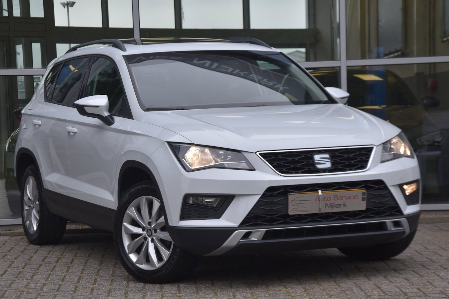 SEAT Ateca - 1.0 EcoTSI Style Airco Pano. dak Camera Pdc + Inruil Mogelijk - AutoWereld.nl
