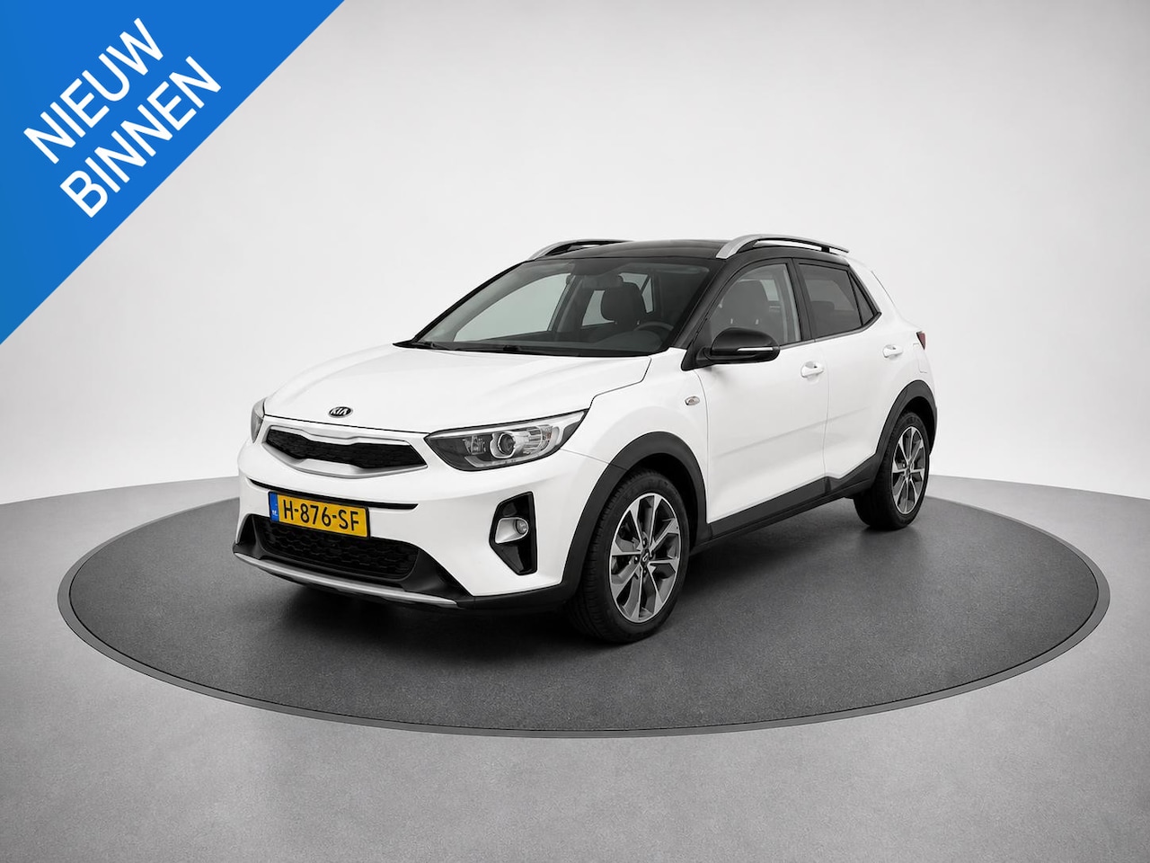 Kia Stonic - 1.0 T-GDI DYNAMICLINE I APPLE CARPLAY I P-CAMERA I NAVIGATIE I CRUISE CONTROL - AutoWereld.nl