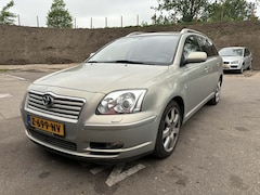 Toyota Avensis Wagon - 2.4 VVTi Executive