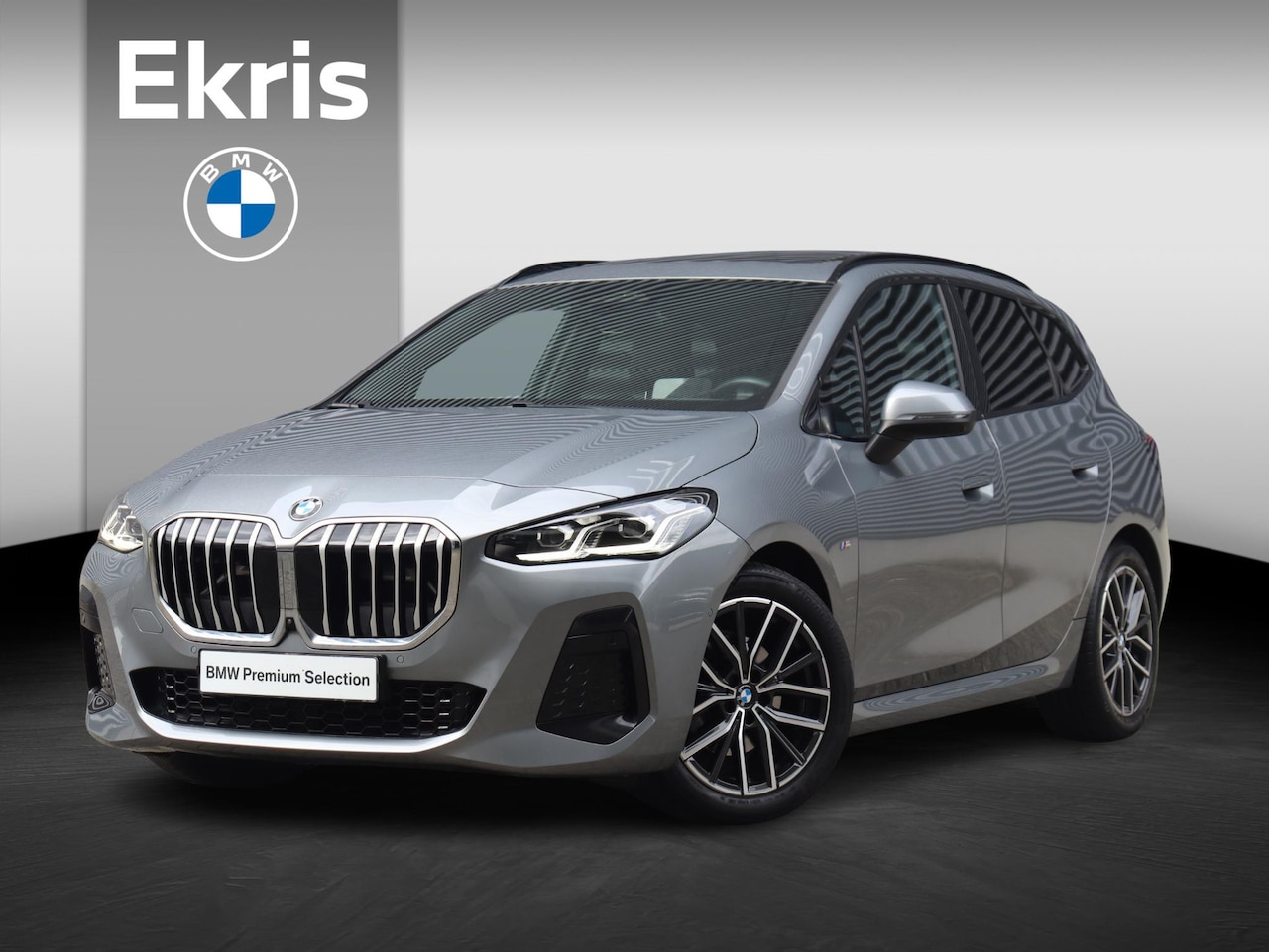 BMW 2-serie Active Tourer - 220i | M Sportpakket | Panodak | Trekhaak | Head-Up | Harman Kardon | Comfort Access | Par - AutoWereld.nl