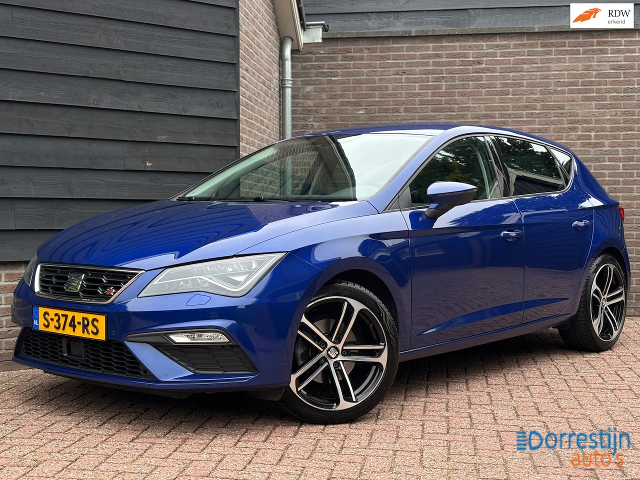 SEAT Leon - 1.5 TSI FR Business Intense | Camera | ACC | CarPlay | Keyless | Led - AutoWereld.nl