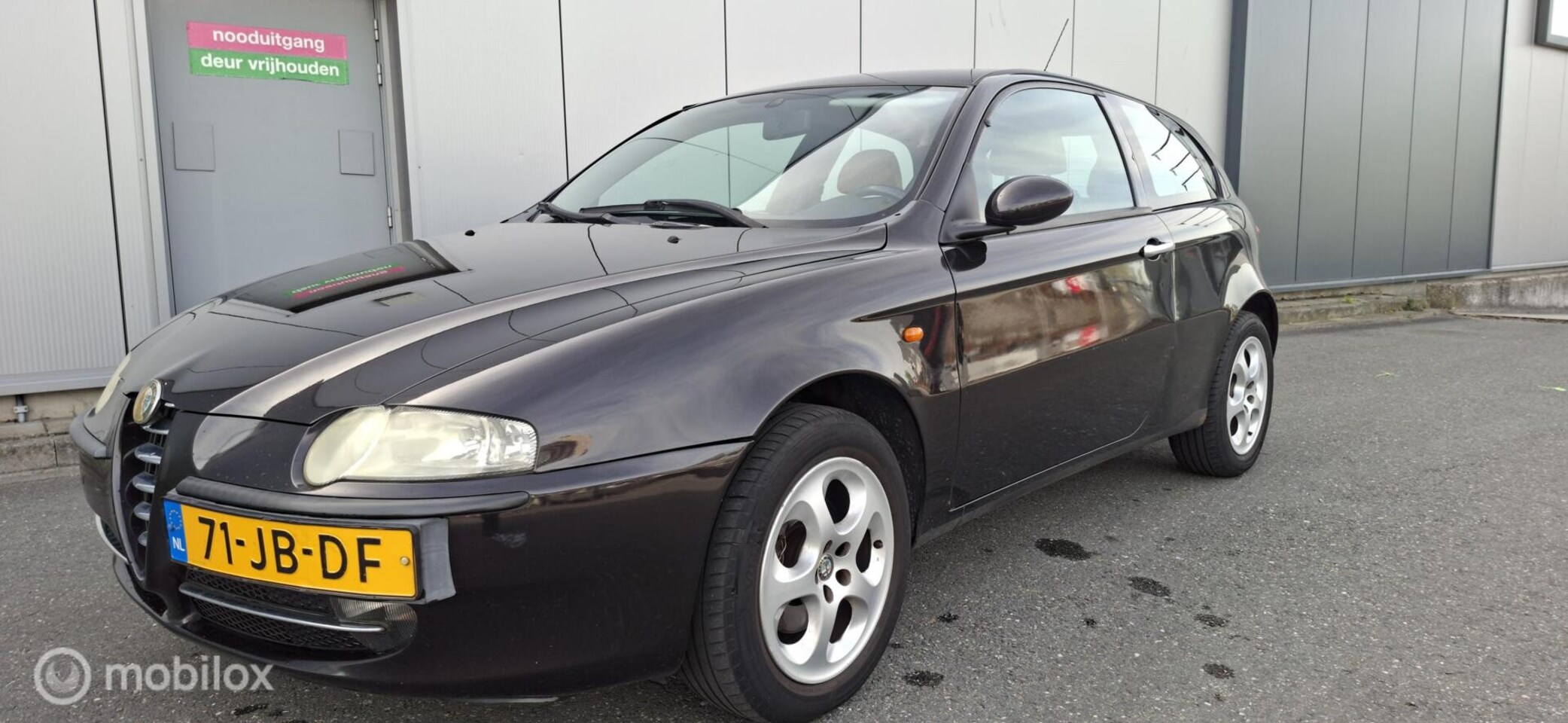 Alfa Romeo 147 - 1.6 T.Spark Veloce Distinctive 1.6 T.Spark Veloce Distinctive - AutoWereld.nl