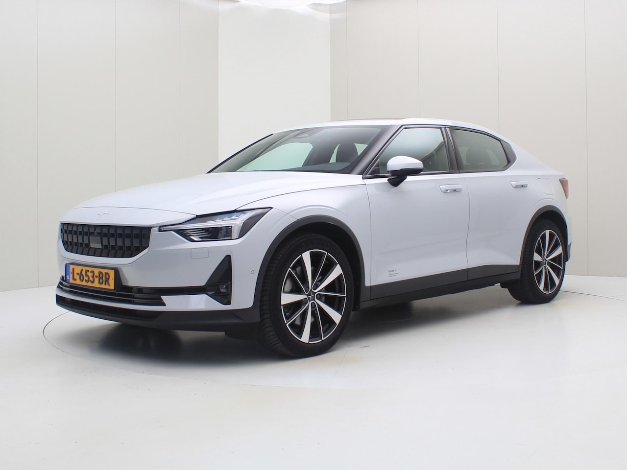 Polestar 2 - Long Range Dual Motor 408PK 78kWh [ PILOT PLUS+19 INCH+CARPLAY+CAMERA+STOELVERWARMING ] - AutoWereld.nl