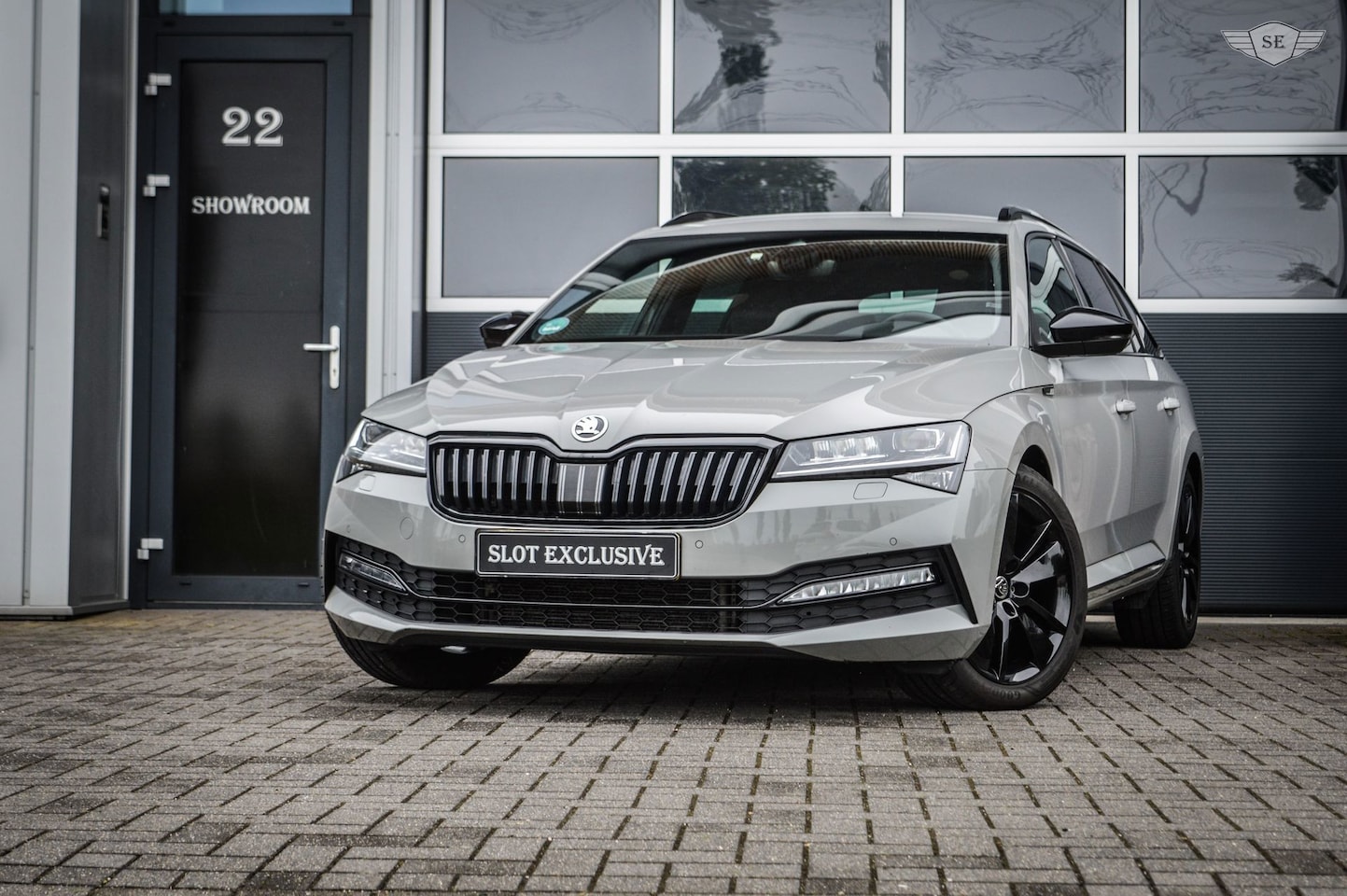 Skoda Superb Combi - 1.5 TSI ACT Sportline Business|ACC|NARDO GREY|LED|CAMERA - AutoWereld.nl