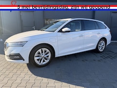 Skoda Octavia Combi - 1.4 TSI iV PHEV Sportline Bj 2022, Navi, 18inch, Cruise, Pdc 204pk