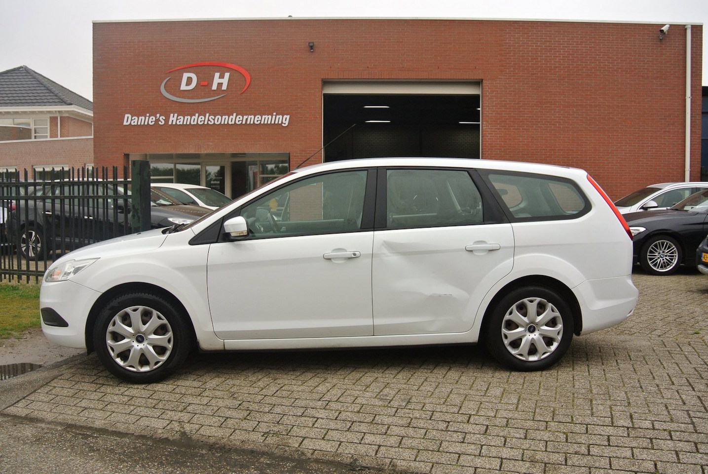 Ford Focus Wagon - 1.8 Trend Flexi Fuel inruil mogelijk nap - AutoWereld.nl