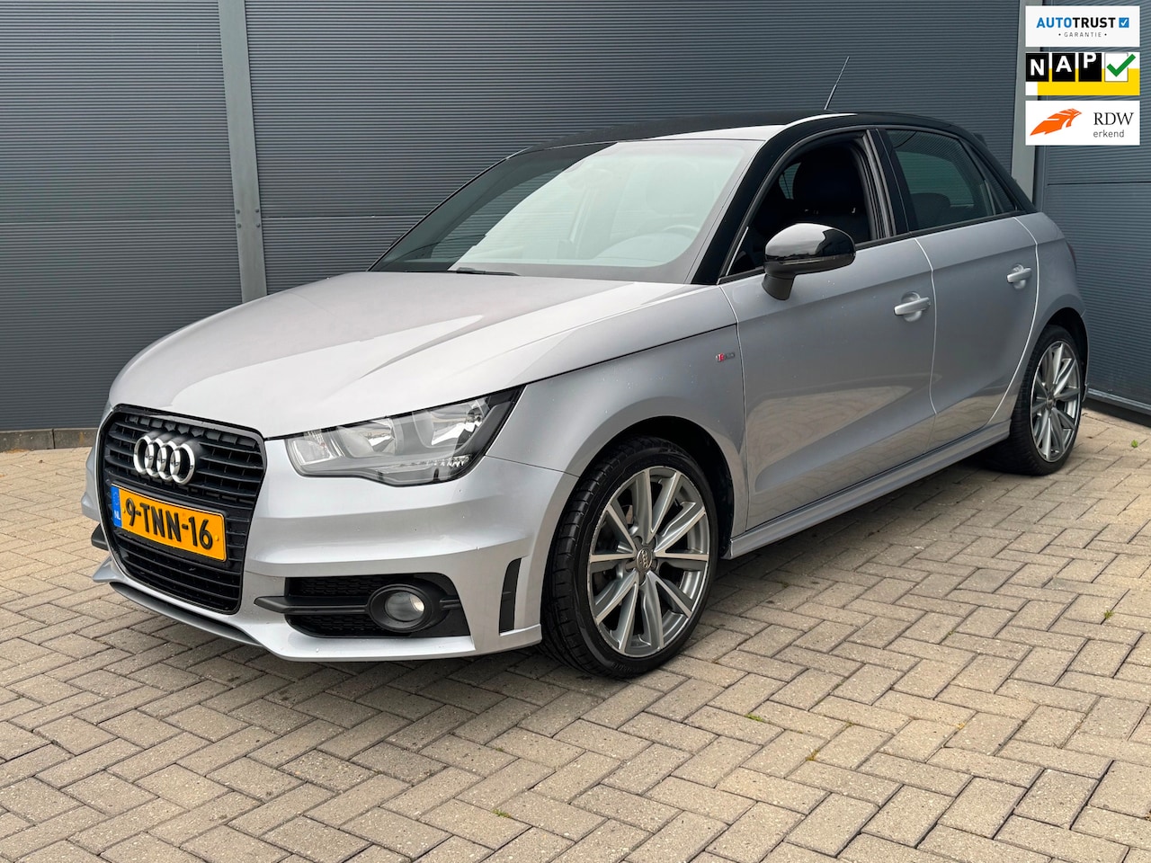 Audi A1 Sportback - 1.2 TFSI Nap / Navi / S line - AutoWereld.nl