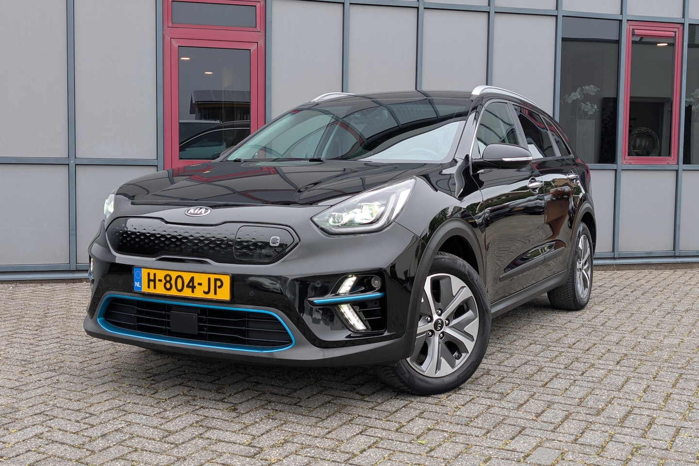 Kia e-Niro - ExecutiveLine 64kWh SOH 95% Warmtepomp Trekhaak - AutoWereld.nl