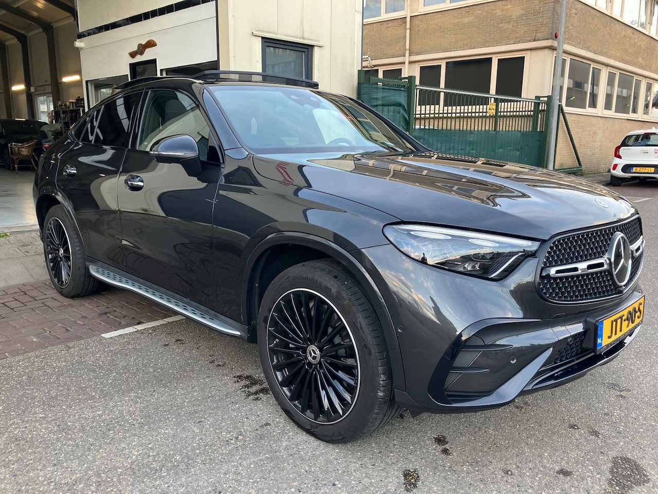 Mercedes-Benz GLC-klasse Coupé - 400e 4MATIC AMG Line 400e 4MATIC AMG Line - AutoWereld.nl