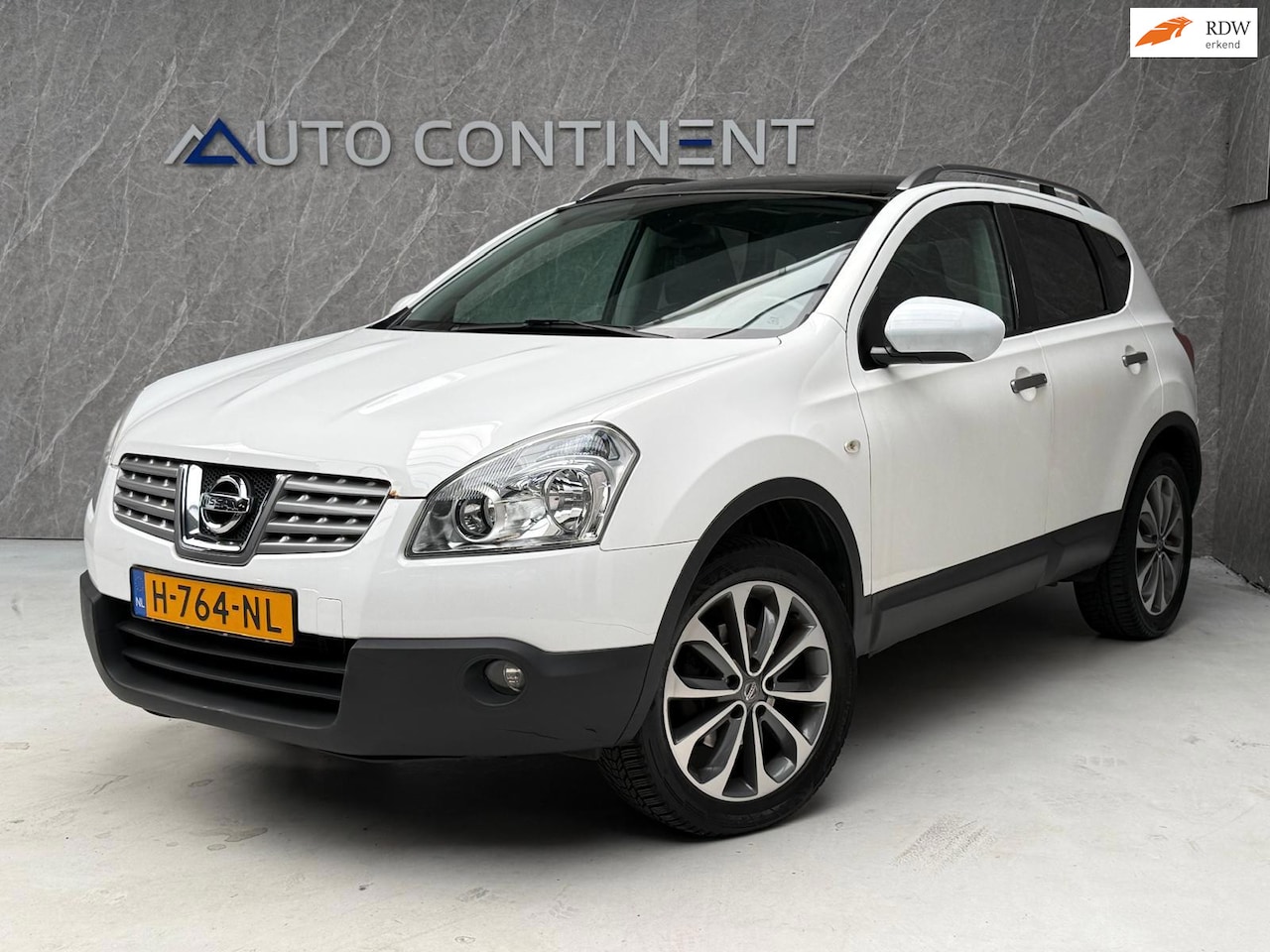 Nissan Qashqai - 2.0 Acenta / AUT / Panorama / Camera / APK - AutoWereld.nl