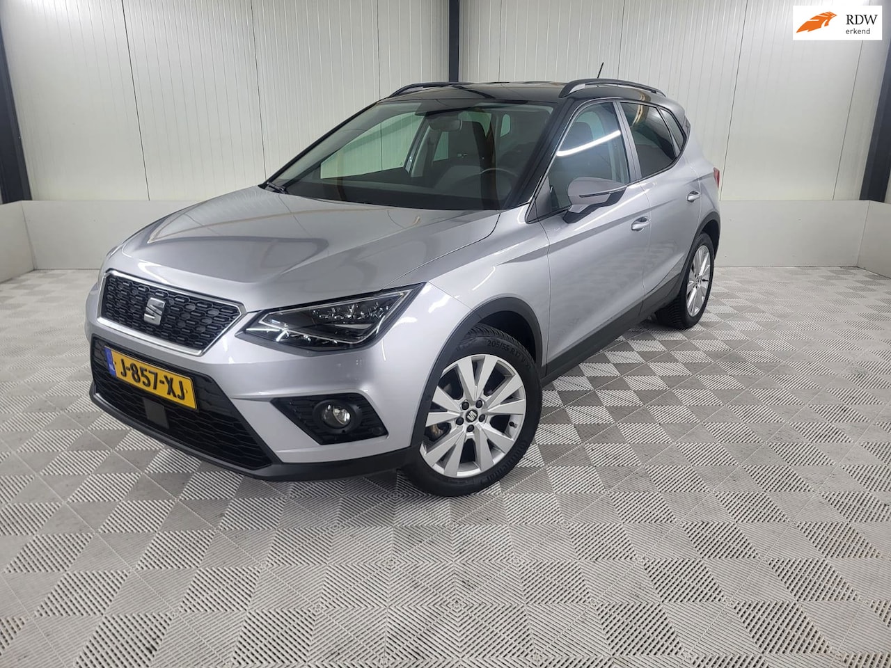 SEAT Arona - 1.0 TSI Style Limited Edition 1.0 TSI Style Limited Edition, Camera, Carplay - AutoWereld.nl