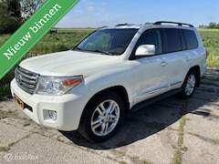 Toyota Land Cruiser V8 - 4.5 D-4D Executive Standard Roof