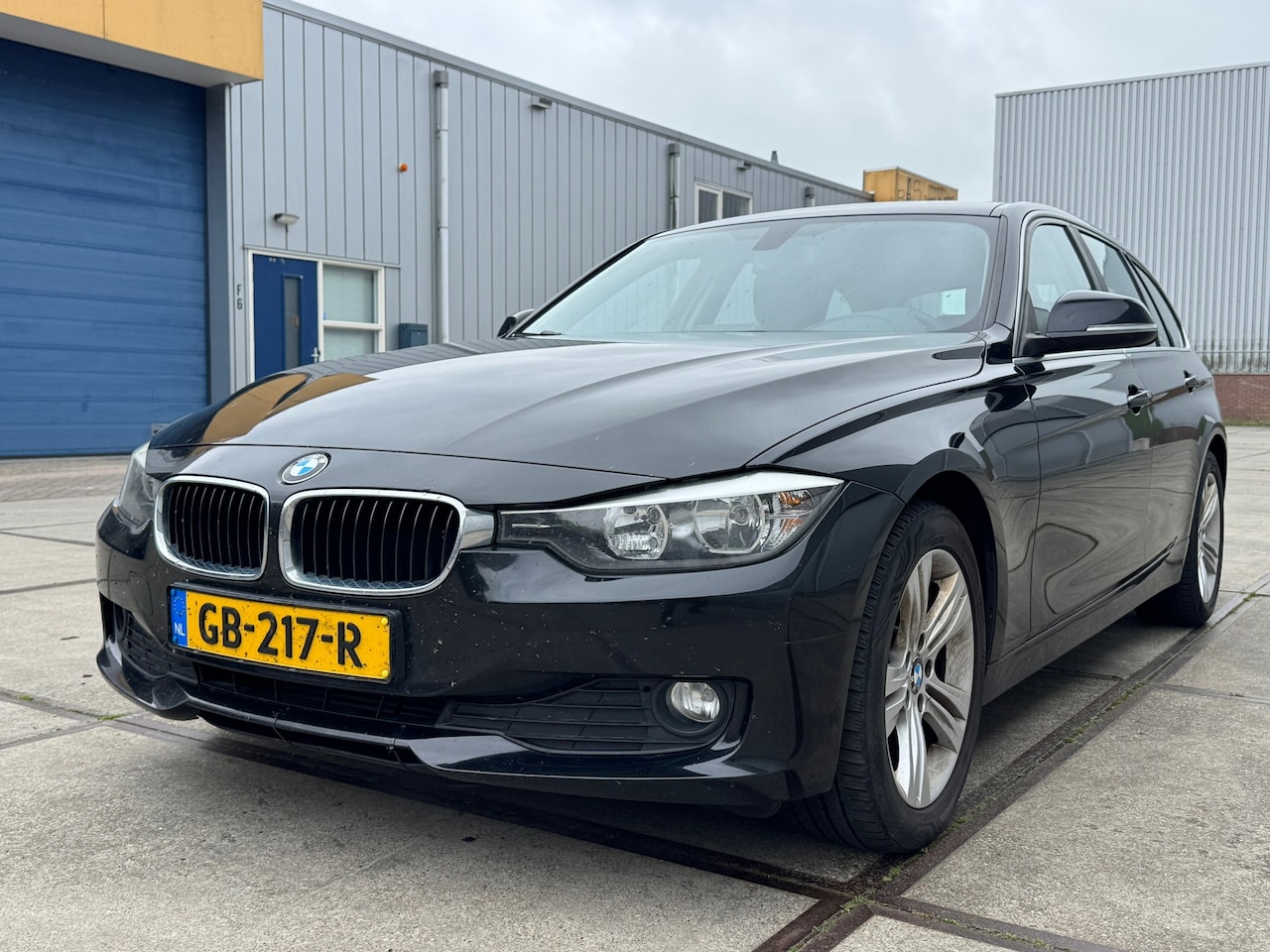 BMW 3-serie Touring - 2.0 316d Business - AutoWereld.nl