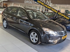 Kia Cee'd Sporty Wagon - 1.4 CVVT Navigator Plus Pack Airco, Cruise Control, Stuurbekrachtiging