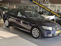 BMW 3-serie - 318i Automaat Airco, Cruise Control, Stuurbekrachtiging