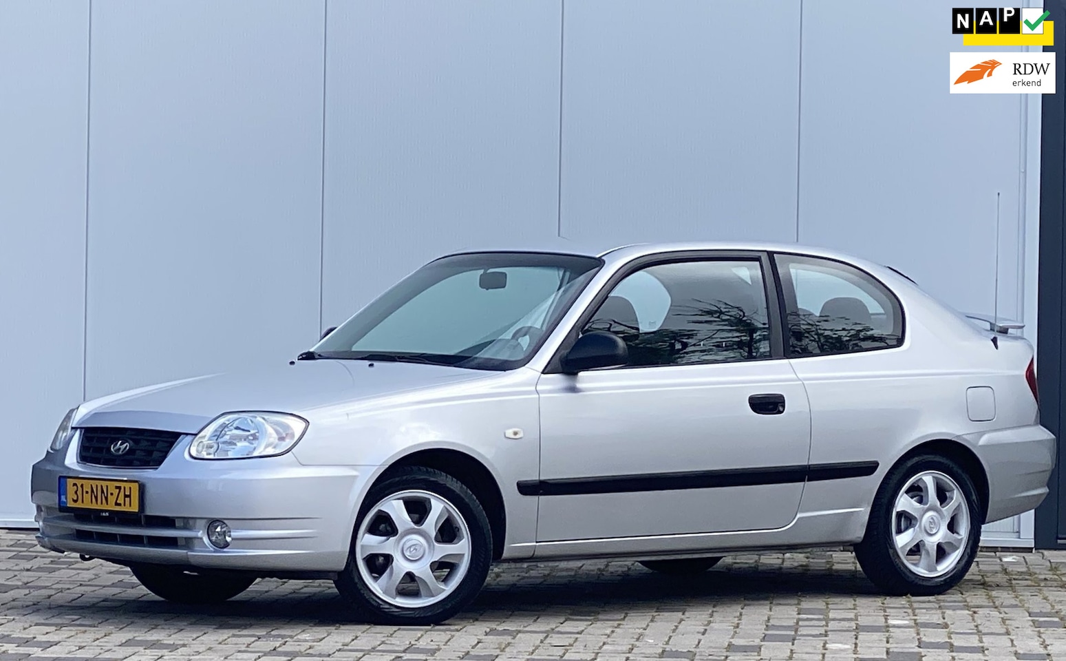 Hyundai Accent - 1.6i GL Sport AIRCO IN PERFECT STAAT - AutoWereld.nl