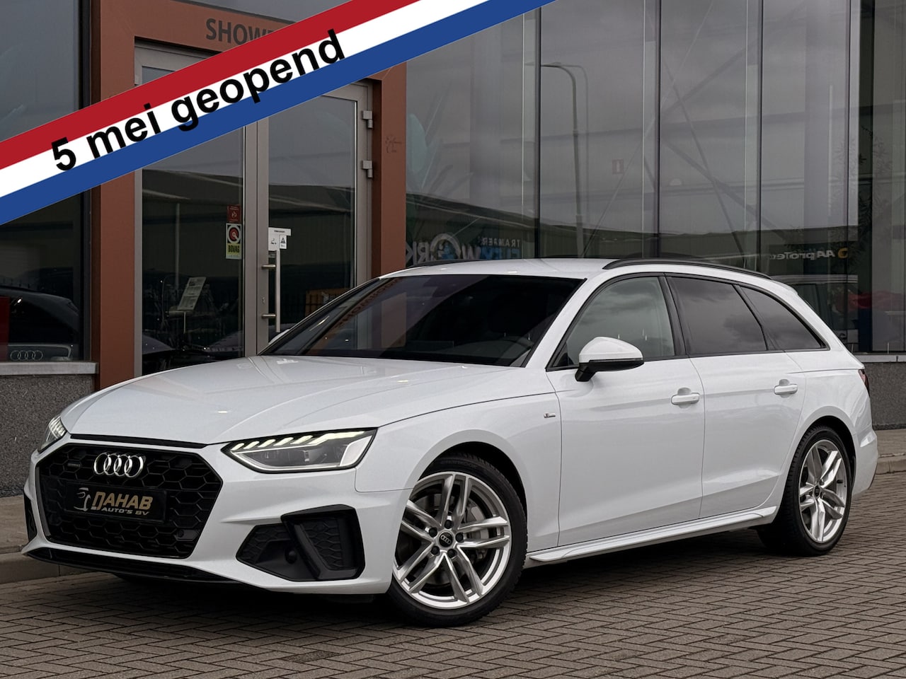 Audi A4 Avant - 45 TFSI quattro S-Line 266PK | Matrix Led | ACC | Elek. Trekhaak | Sfeerverlichting | Stoe - AutoWereld.nl