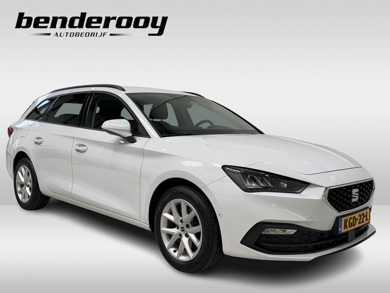 SEAT Leon Sportstourer - 1.0 eTSI 110 Style Automaat | Navi | Trekhaak - AutoWereld.nl